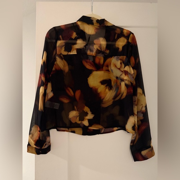 Elite Tahari Floral Blouse - Picture 3 of 5